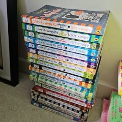 18 x Diary of a Wimpy Kid Books