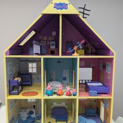 Large Peppa Pig Wooden Playhouse Set with Figures & Accessories