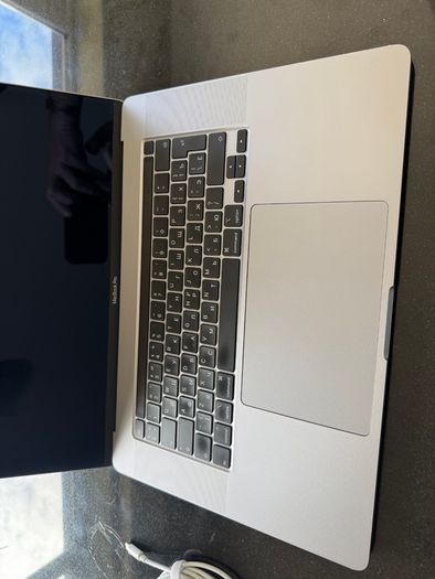 16" MacBook Pro 2026's Tahoe Liquid Glass Operating System
