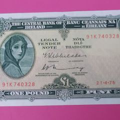 Irish 1975 Lady Lavery One pound banknote in uncirculated condition
