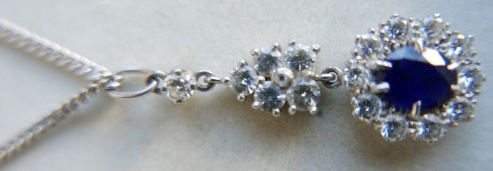 Vintage Circa 1990s 18k white Gold 750 Natural Diamonds and Sapphire Decorated Necklace L 13,5" - 10,80g