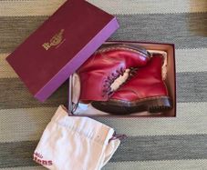 Dr. Martens Vintage 1460 Quilon Leather Ankle Boots