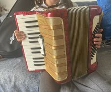 Vintage Hohner Student IV 48-Bass Piano Accordion with Hard Case