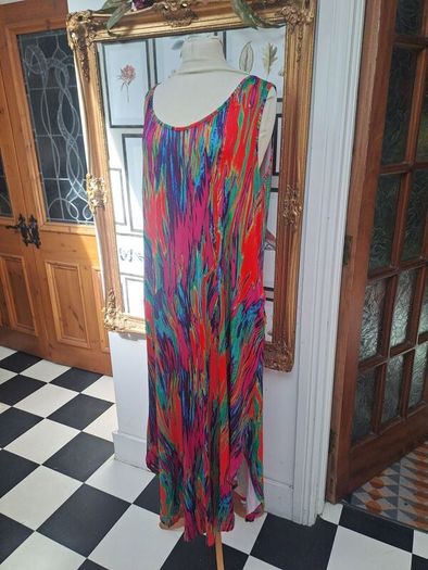 Maxi multicoloured summer dress with pockets