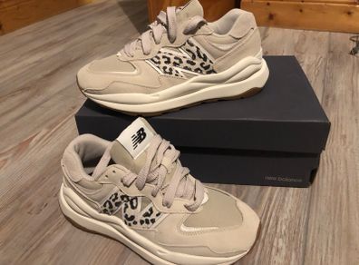 New balance 5740 oatmeal leopard print