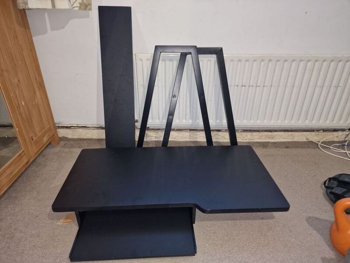 Compact Desk with Keyboard Tray
