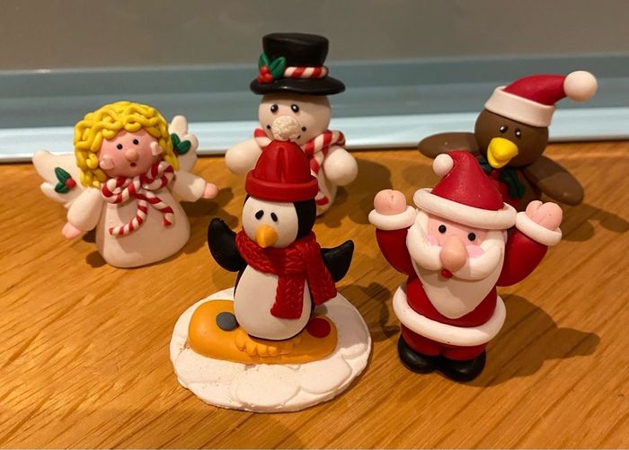 Christmas Cake Decorations