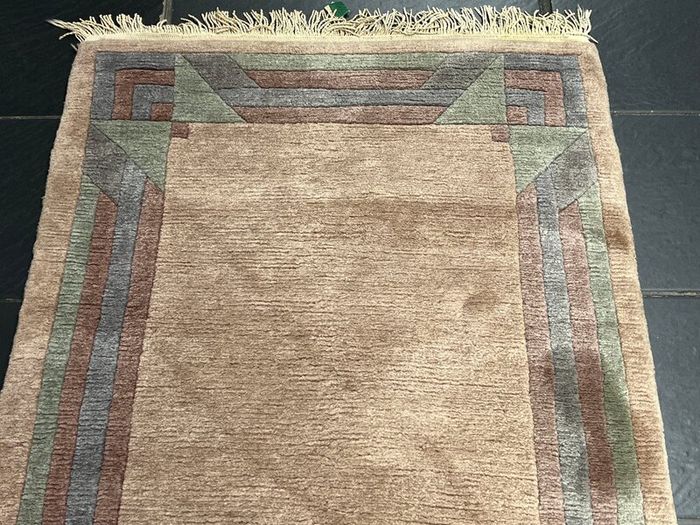 Beautiful Nepalese Rug Runner 3.35x 0.85m (Neparun)