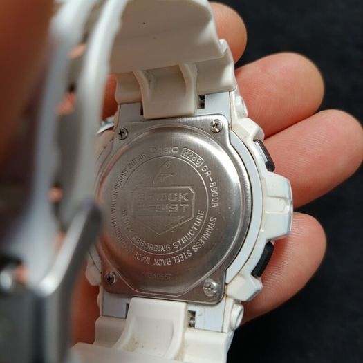 Vintage White G-shock 8900 Series Tough Solar Negative Black Screen