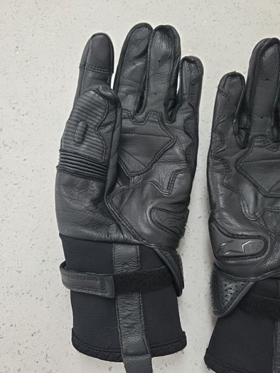 Alpinestars GT-S X gloves.