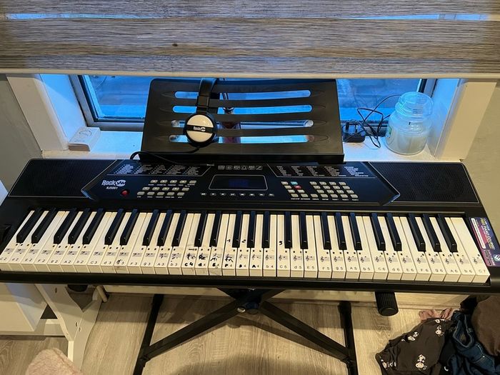 RockJam RJ5061 Key Keyboard with stand and headphones