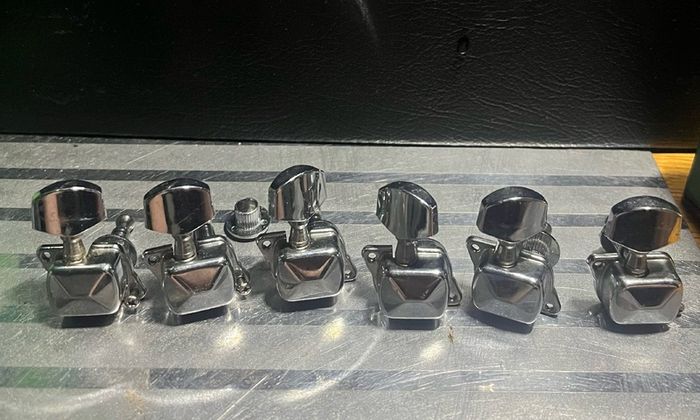 Electric guitar Stratocaster vintage machine heads tuners 6 line guitar parts accessories