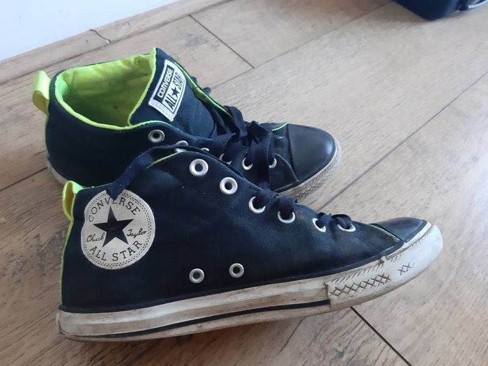Black converse trainers size 5.5 UK