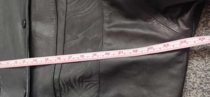 Authentic Vintage Sardar Soft Leather Jacket Rare Embossed Detail  Size 16 (Fits M-L Oversized)