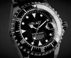 Divers watch