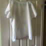 White short sleeve blouse Image 4