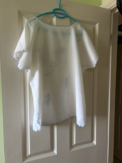 White short sleeve blouse