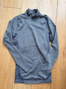 Men's Under Armour Top Size S & M