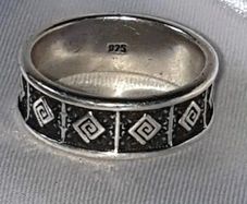 Pristine Vintage Sterling Silver Band Ring
