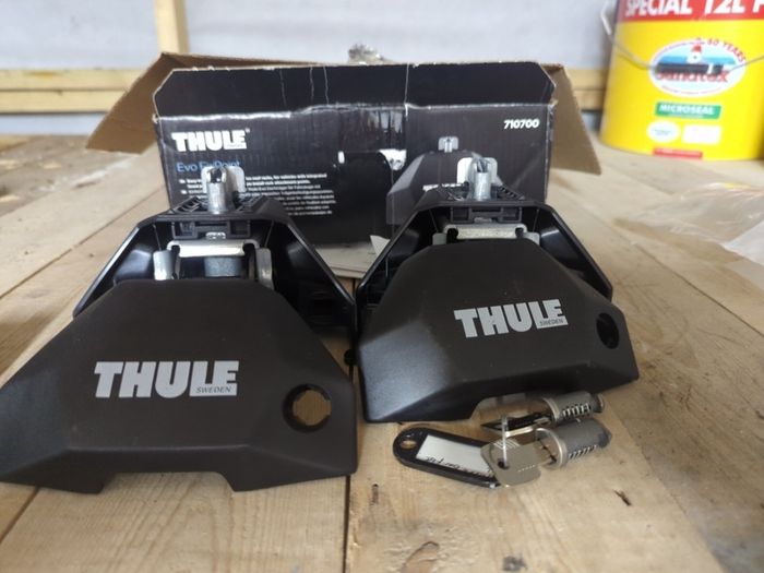 Thule foot pack 710704 and 710700