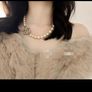 Pearl necklace Image 8