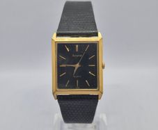 Vintage Accurist Gold-Tone Tank Watch - Retro 80s