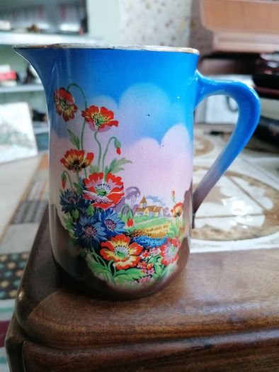 Vintage Sylvac Jug