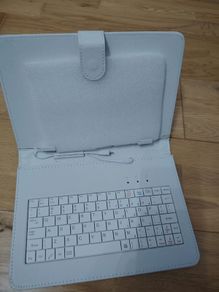 Universal Tablet Keyboard