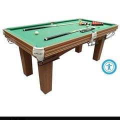 Snooker / pool table
