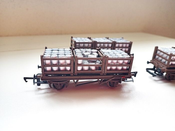 Model  Railway Irish Guinness Wagons