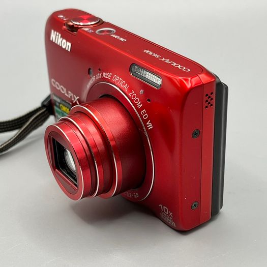 Nikon Coolpix S6300 Red 16.0MP Nikkor 10x Zoom Digital Camera - Full Kit