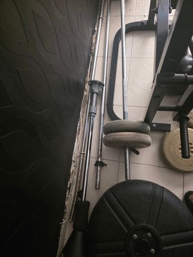 weight bench