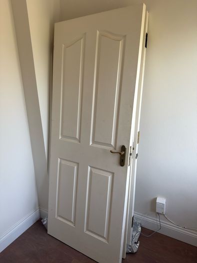 11 Matching Internal Doors Compete Set with Hinges and Handles