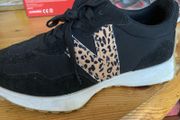 Ladies Trainers as new Size 40 61/2
