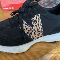 Ladies Trainers as new Size 40 61/2