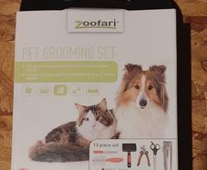 Pet grooming set