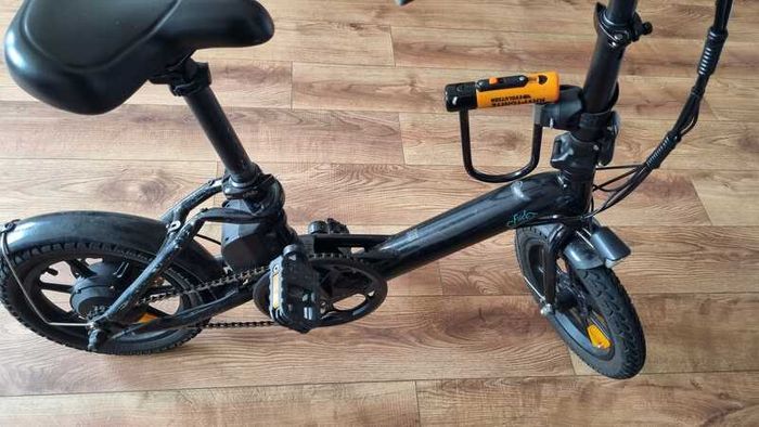 Selling my Fiido D3 Pro electric bike + lock+ phone holder