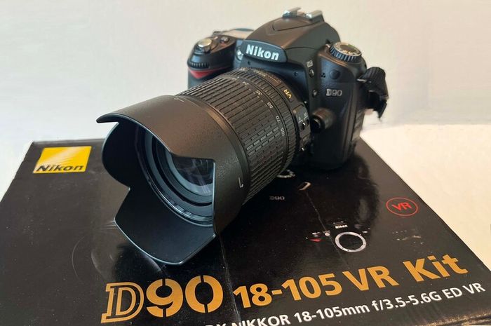 Nikon D90 18-105 VR Kit