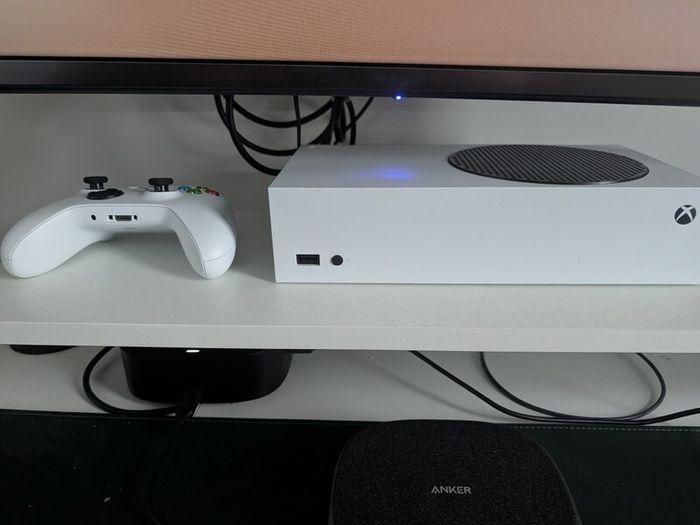Xbox Series S Console + Official Wireless Controller | As New