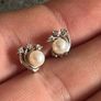 9 carat pearl earrings Image 9