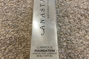 Anastasia Beverly Hills Luminous foundation