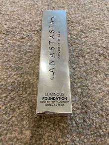Anastasia Beverly Hills Luminous foundation