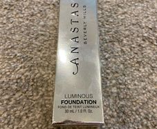 Anastasia Beverly Hills Luminous foundation