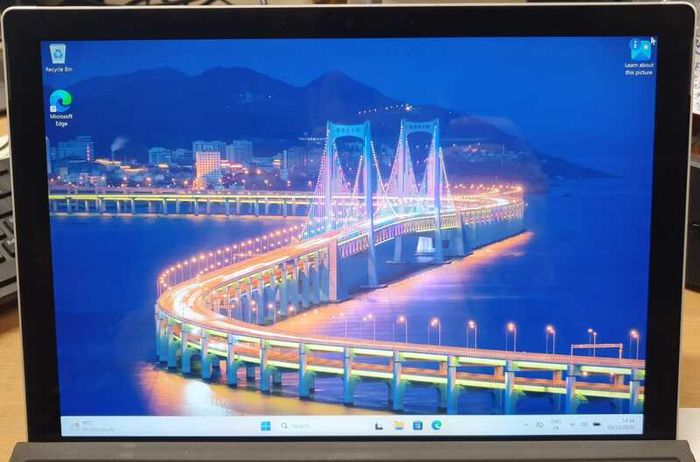 Microsoft Surface Pro 7 | Core i5 10th Gen | 8GB RAM | 256GB NVMe