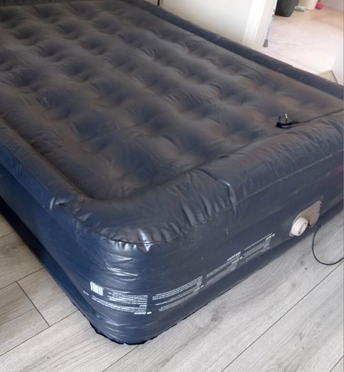 Luxury inflatable double airbed