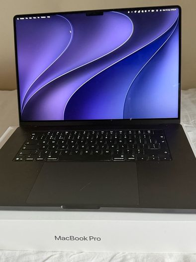 Macbook Pro (16" M5 Pro 1tb Ssd 24gb Ram)