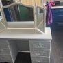 dressing table Image 2