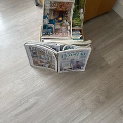 Interior & Garden Magazines x 32