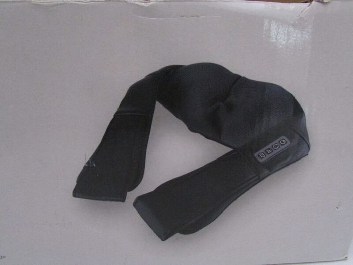 Visage Pro Style Neck-Shoulder Massager