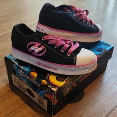 Heelys X2 Roller Shoes. Unisex - Boys or Girls. Size UK 3